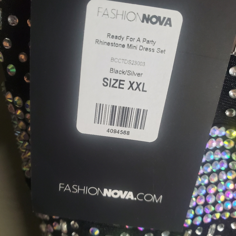 Black mesh dress with Iridescent rhinestones. Never worn new with tags size XXL - Picture 4 of 10